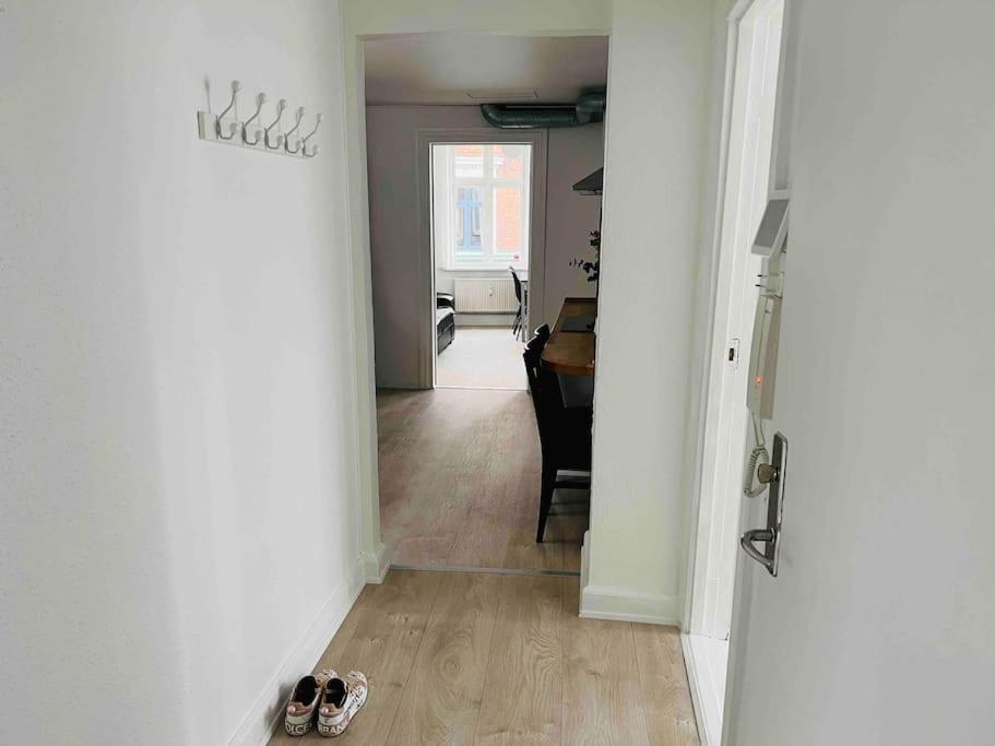 Lovely 1-Bedroom Condo In Aarhus C Dış mekan fotoğraf
