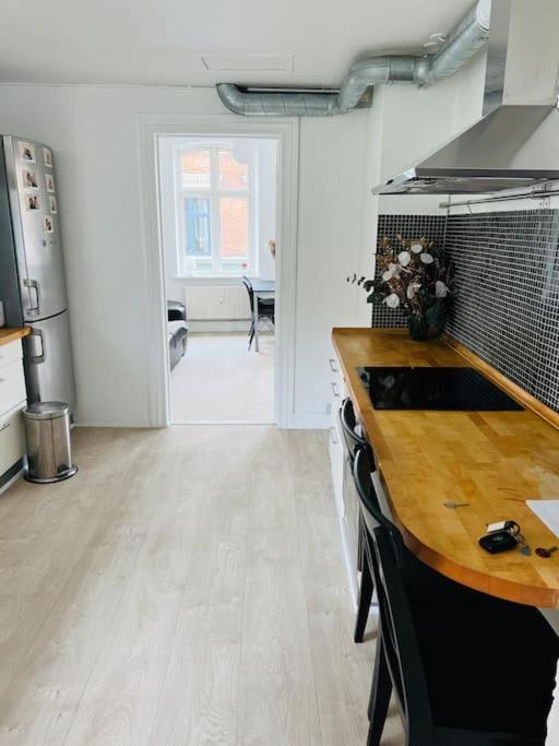 Lovely 1-Bedroom Condo In Aarhus C Dış mekan fotoğraf
